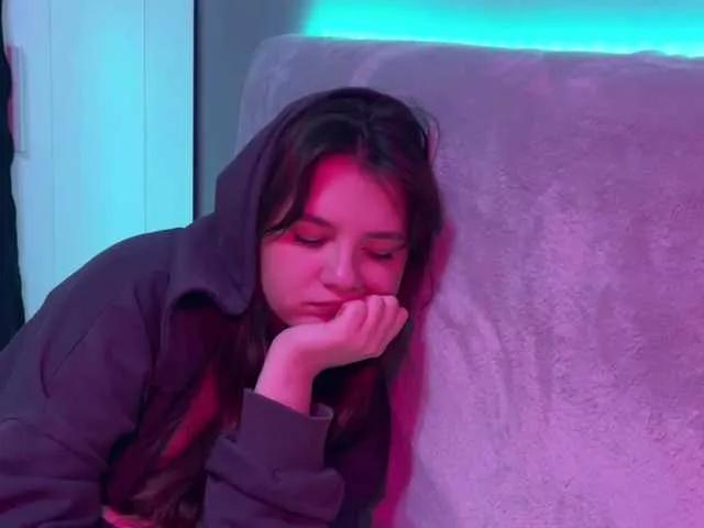 -FoxAlisa- on BongaCams