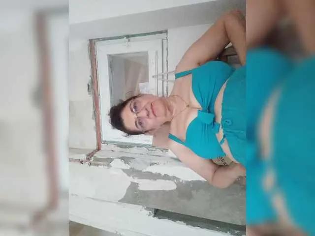 albinochka44 on BongaCams