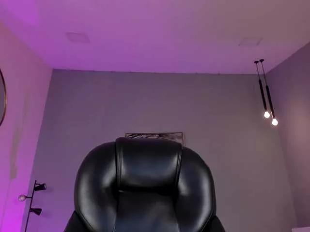 Freechat AleCorleone on BongaCams