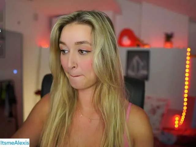 AlexisTexas18 on BongaCams