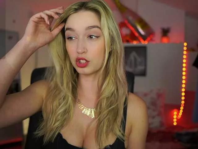 AlexisTexas18 on BongaCams