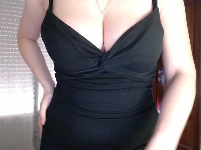 Freechat Alina-Lovely on BongaCams