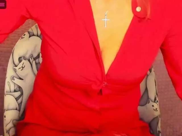 AnaMills on BongaCams