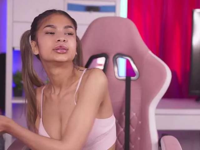 Freechat AshaYuva on BongaCams