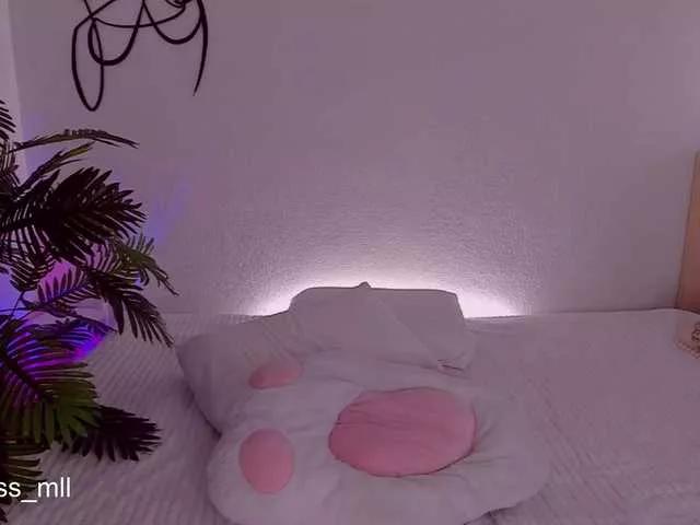 Freechat babysquirttt on BongaCams