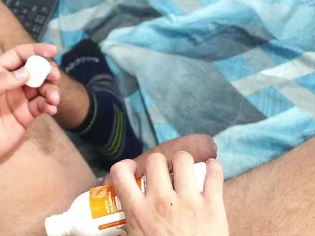 bils2203 on BongaCams