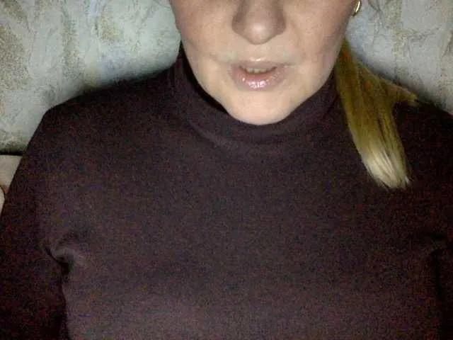 BlondyVio — Your  body  and  your  cock :)
Smart, interesting and generous men.