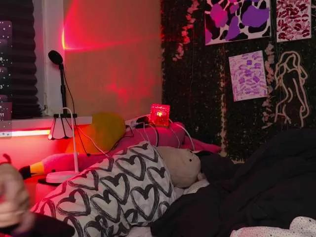 BlueCherry on BongaCams