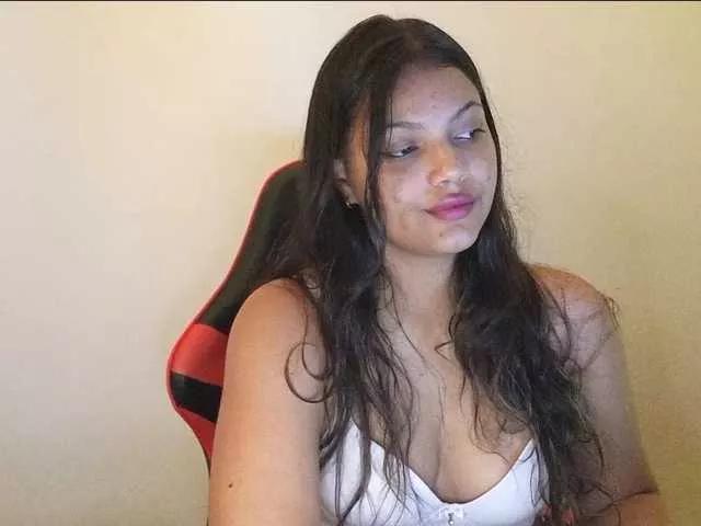 Bombonzin on BongaCams