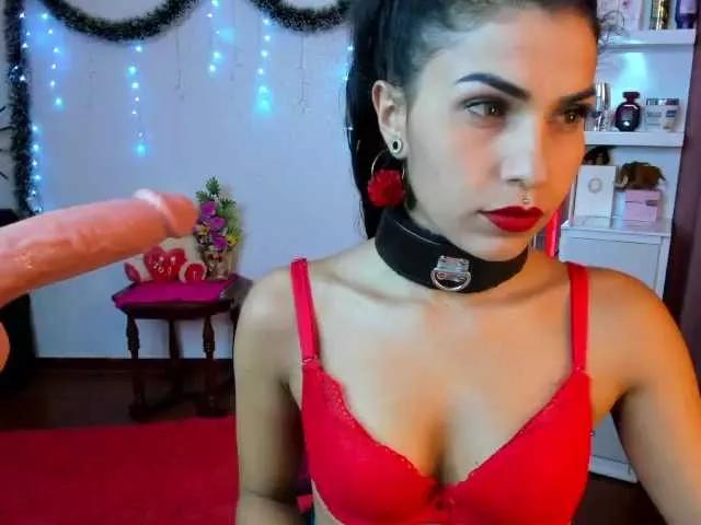 Brunette-Of-Your-Dreams on BongaCams