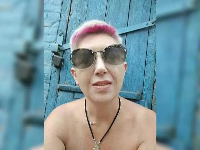 BUSINKA-25 on BongaCams