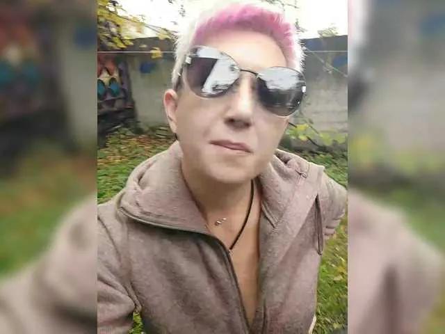 BUSINKA-25 on BongaCams