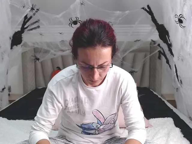 Freechat catwoman90 on BongaCams