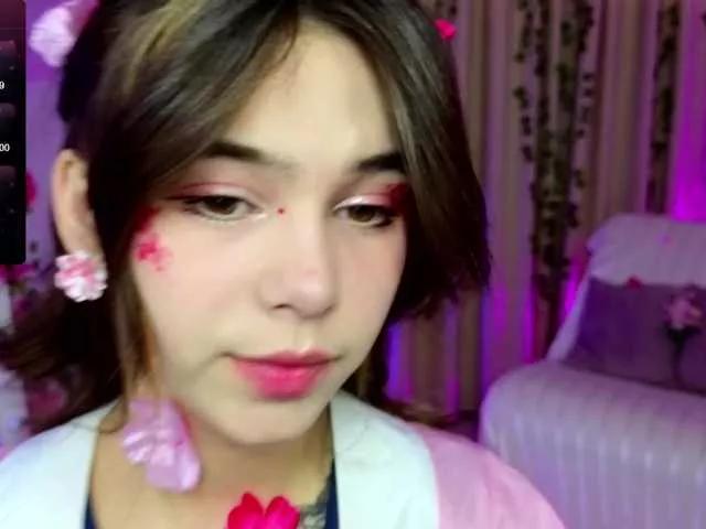 CoralineJones on BongaCams