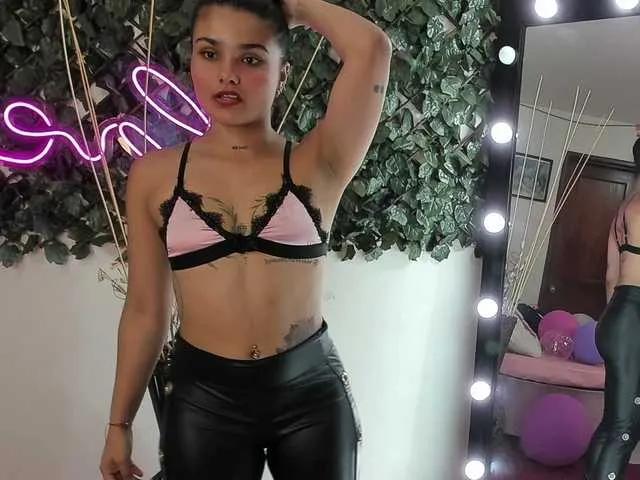 DestinyHills on BongaCams