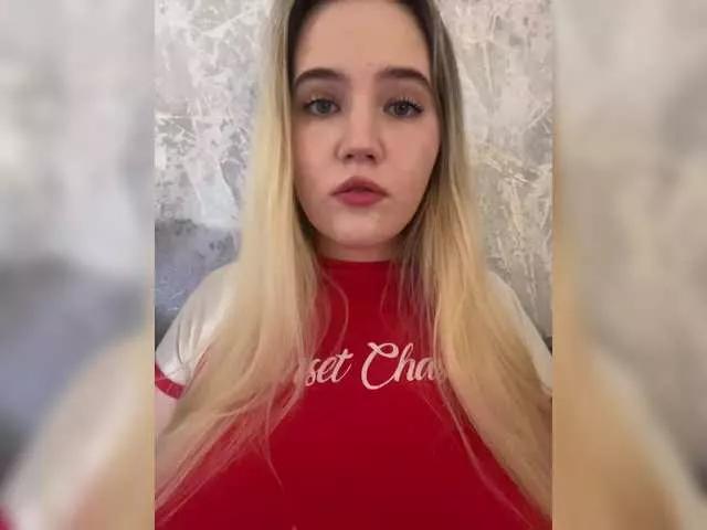 Dream022 on BongaCams