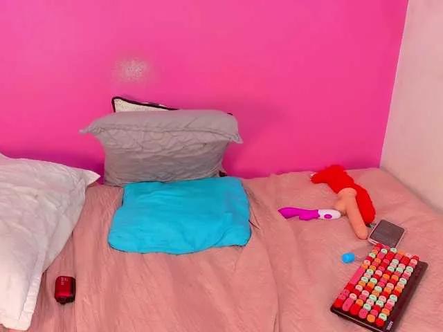 drooling4daddy on BongaCams