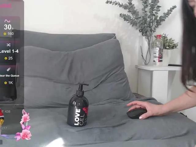 ElviraMilf on BongaCams