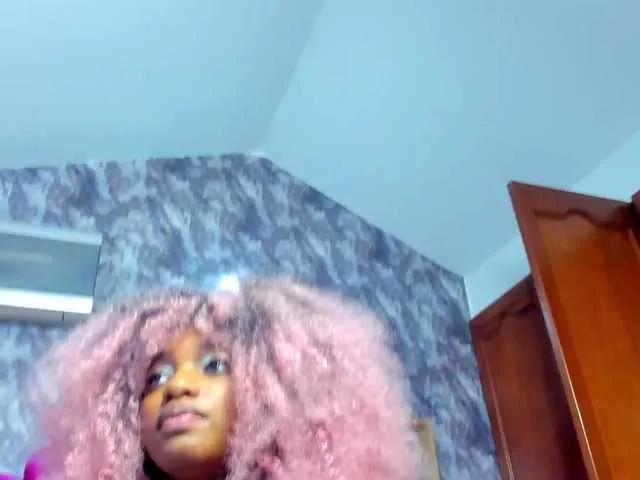 Freechat EMMAPARIS on BongaCams