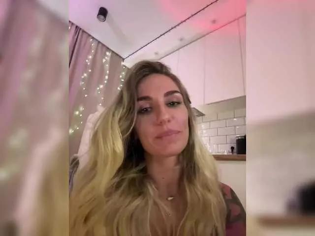 EnlivenLuv on BongaCams