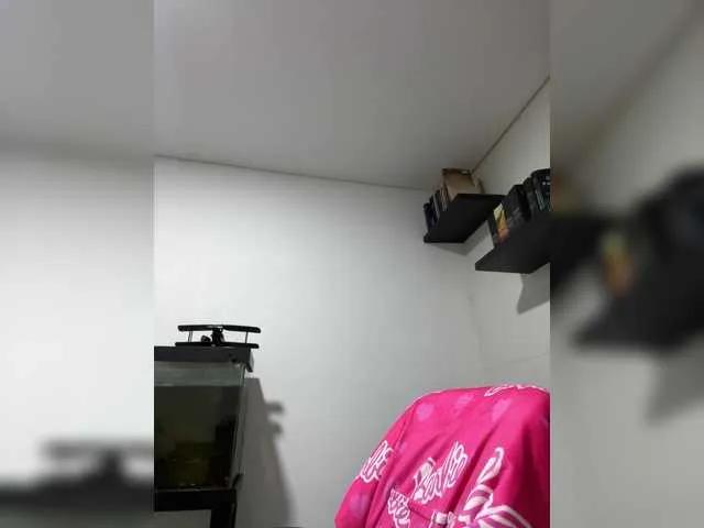 EvanShell1 on BongaCams