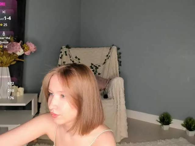 Freechat evasweet on BongaCams