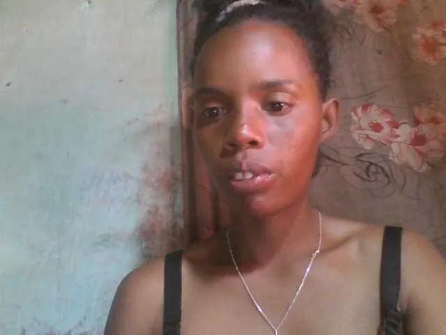 Fanihsexy on BongaCams