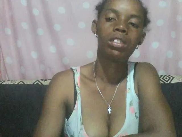 Fanihsexy on BongaCams