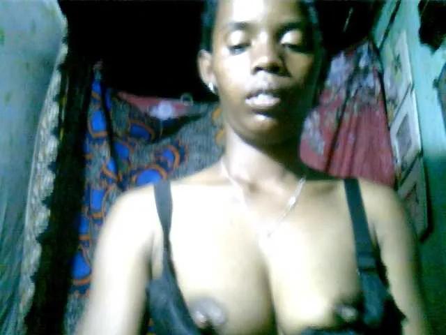 Fanihsexy on BongaCams