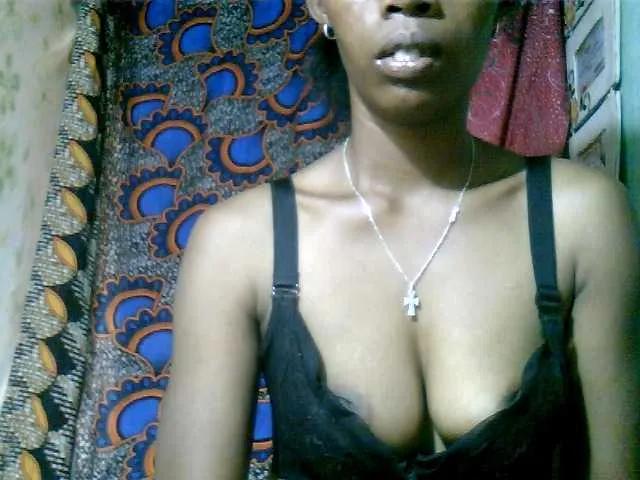 Fanihsexy on BongaCams