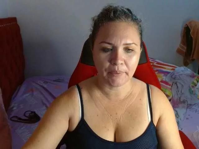 helenca1980 on BongaCams