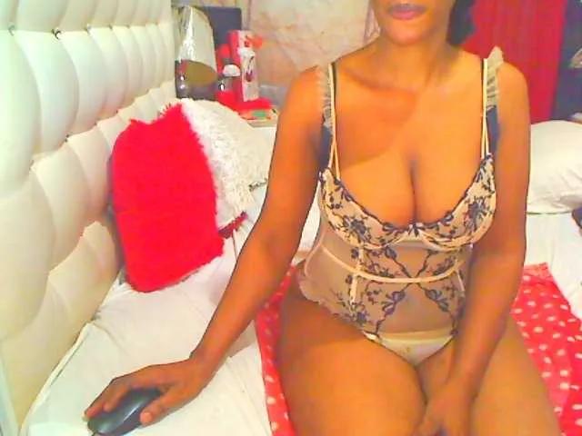 HOTLILLIE on BongaCams