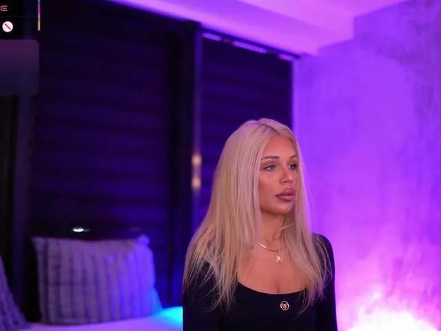 IvyRowa on BongaCams