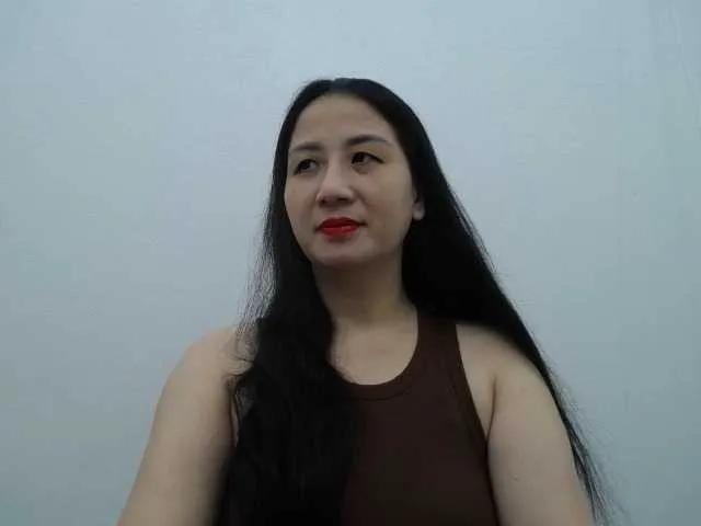 Lady-Young on BongaCams