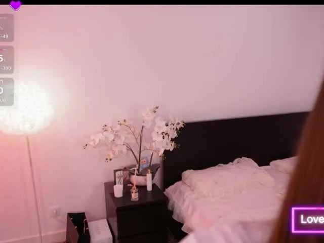 Freechat LilyColins on BongaCams