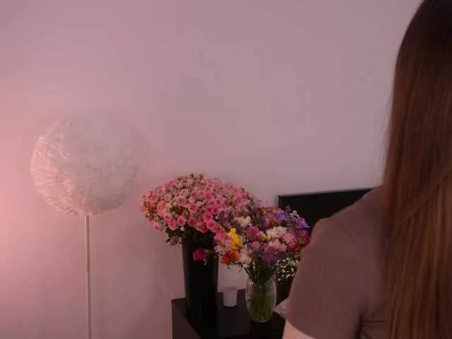 Freechat LilyColins on BongaCams