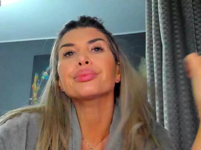 Freechat LovellyEmma on BongaCams