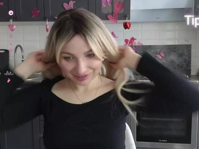 MellicaX on BongaCams