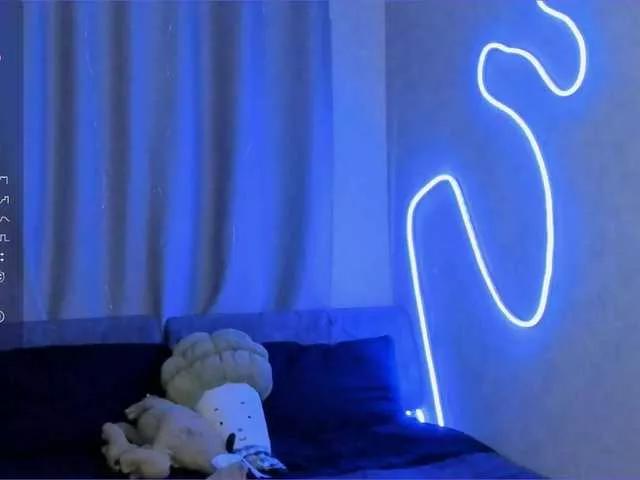 Mia-mit on BongaCams