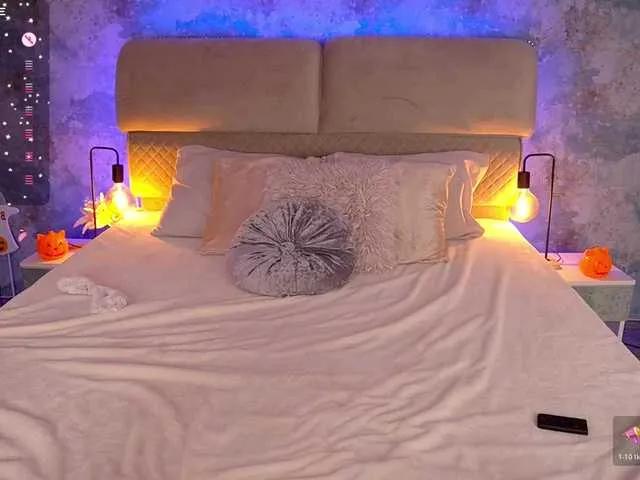 MirandaHobbs on BongaCams