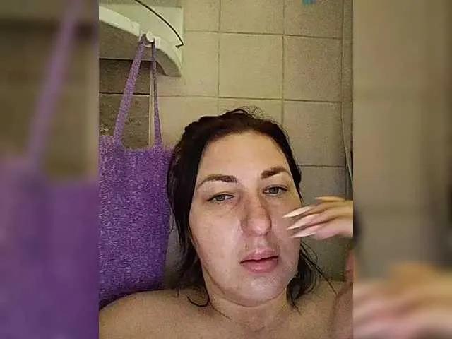 MonicaMilf on BongaCams