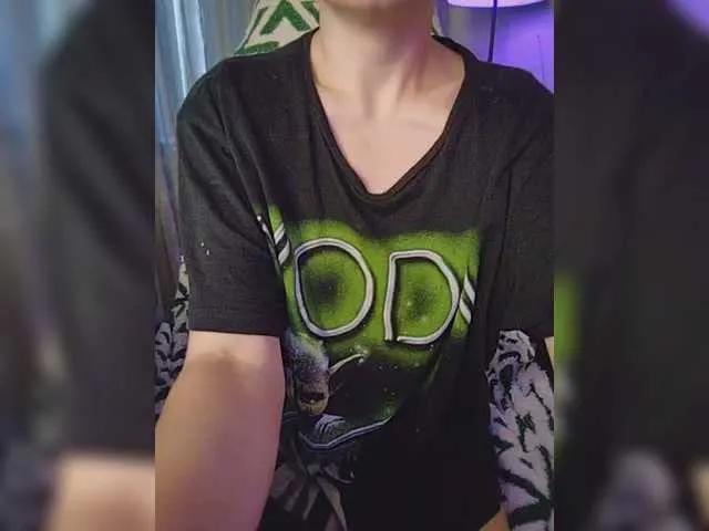 MyLittlegi on BongaCams