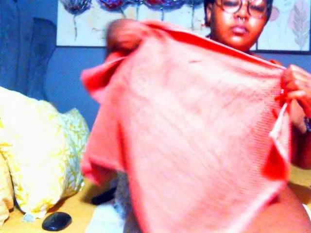 Freechat PearBlu38 on BongaCams