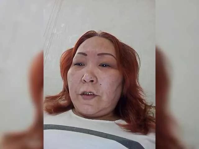 Qweentis on BongaCams