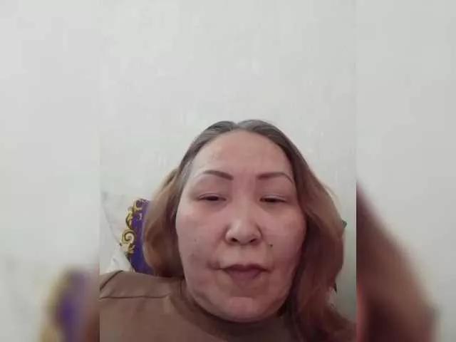 Qweentis on BongaCams