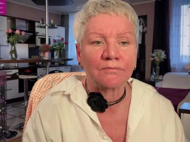 roxana-brooks on BongaCams