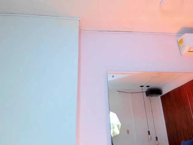 roxana-mill on BongaCams