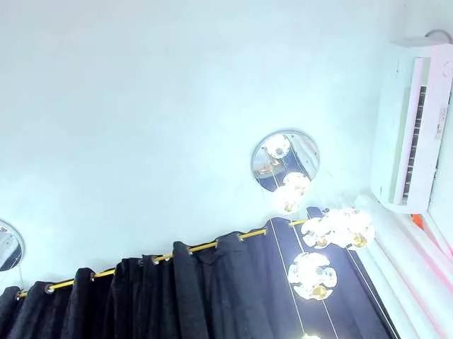 Freechat SarayRoyse on BongaCams