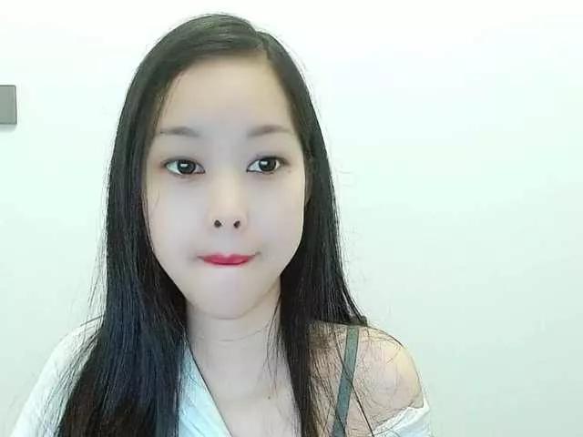 Selinababy99 on BongaCams