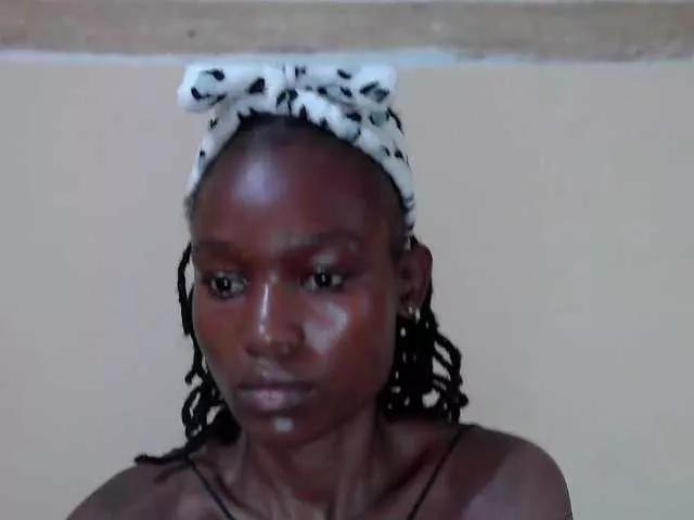 sexy-dee on BongaCams